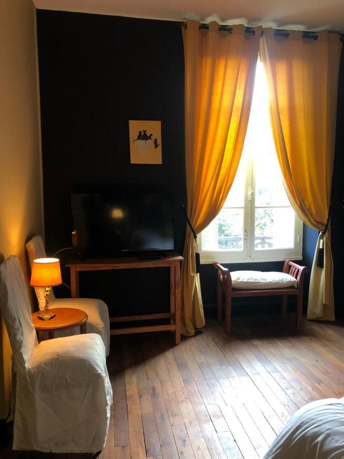 Maison De La Comtesse Cosne-d'Allier Bagian luar foto